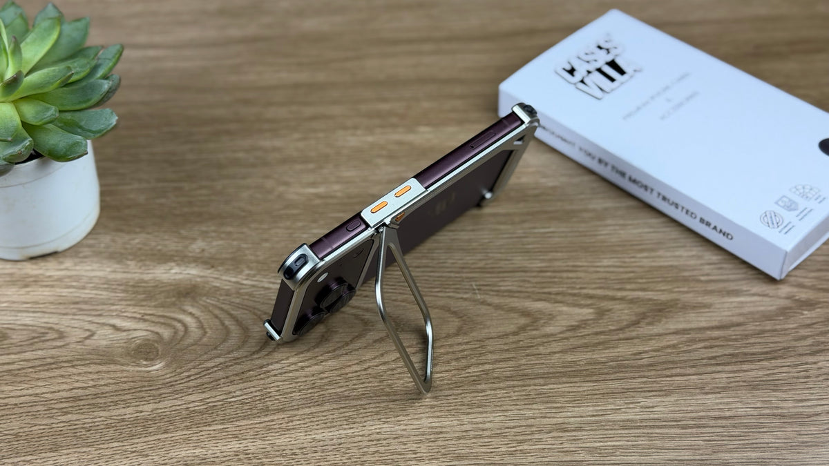 Oatsbaf AirFrame Metal Case for iPhone: Silver