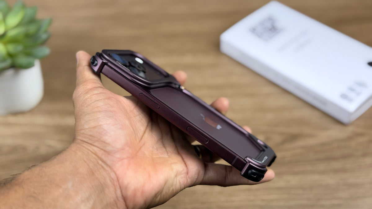 Oatsbaf AirFrame Metal Case for iPhone: Burgundy