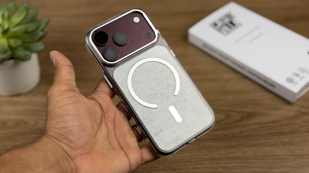 Textured MagSafe Anti-Yellow Case for iPhone: Silver
