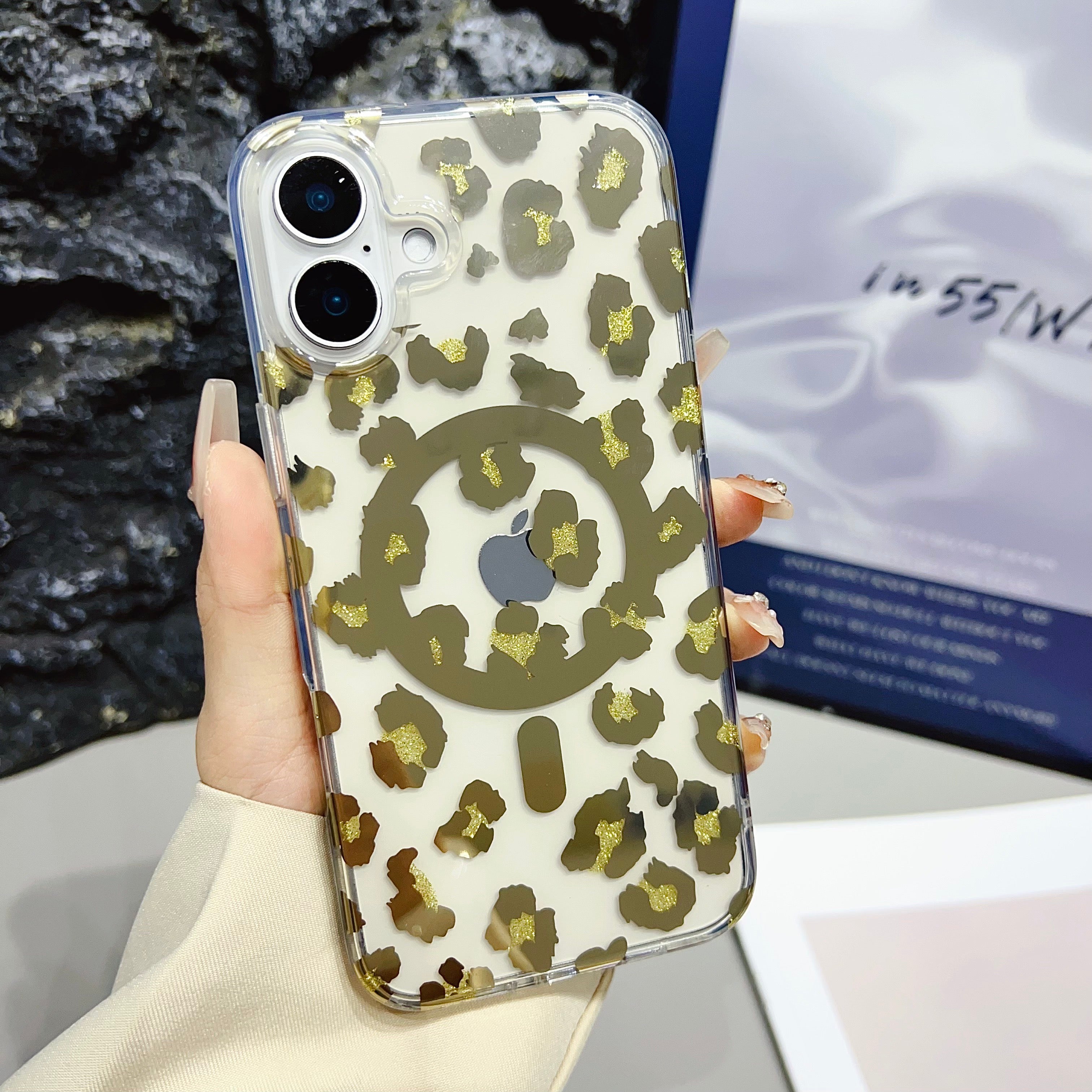 iPhone 17 Series : Chrome Leopard Print Case