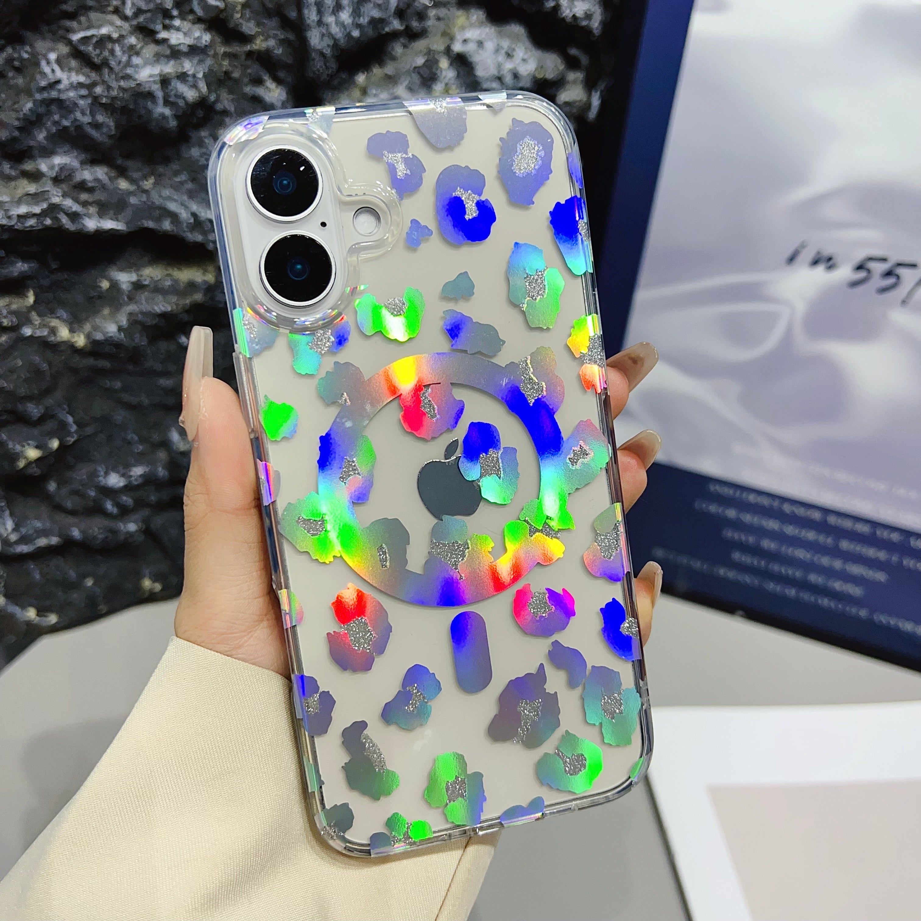 iPhone 17 Series : Chrome Leopard Print Case
