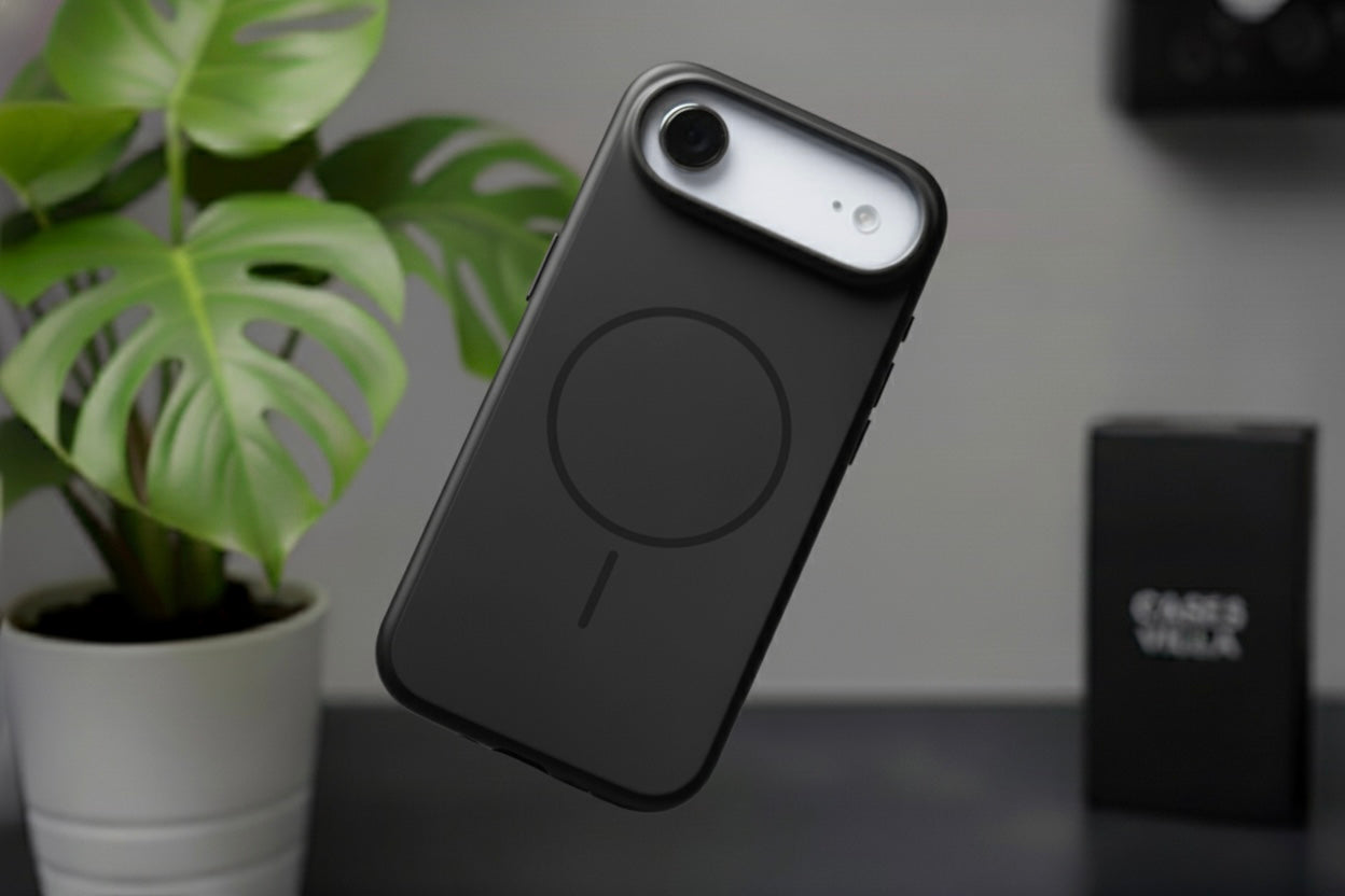 iPhone 17 Series: Silicone MagSafe Case / Cover