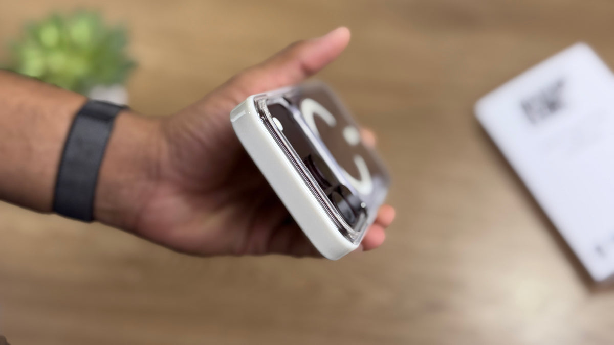 Transparent Case with Coloured Border with MagSafe for iPhone : White