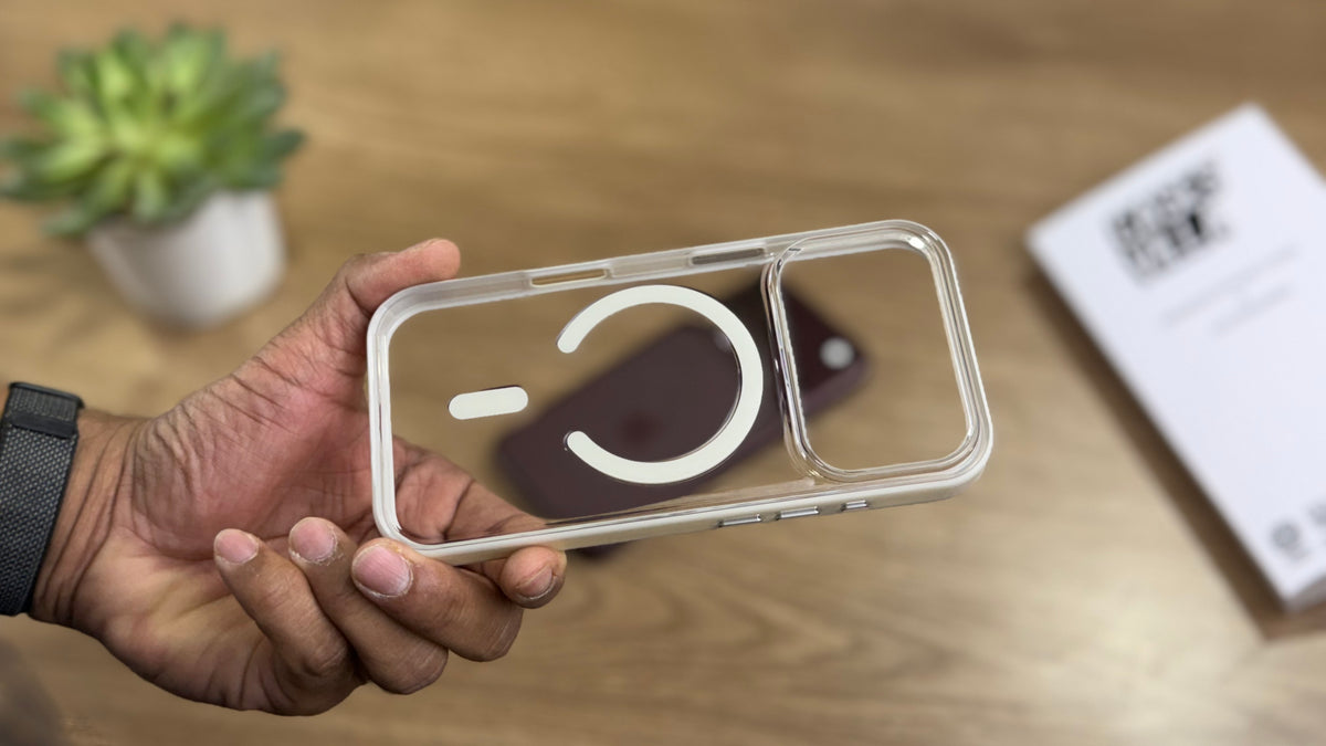 Transparent Case with Coloured Border with MagSafe for iPhone : White