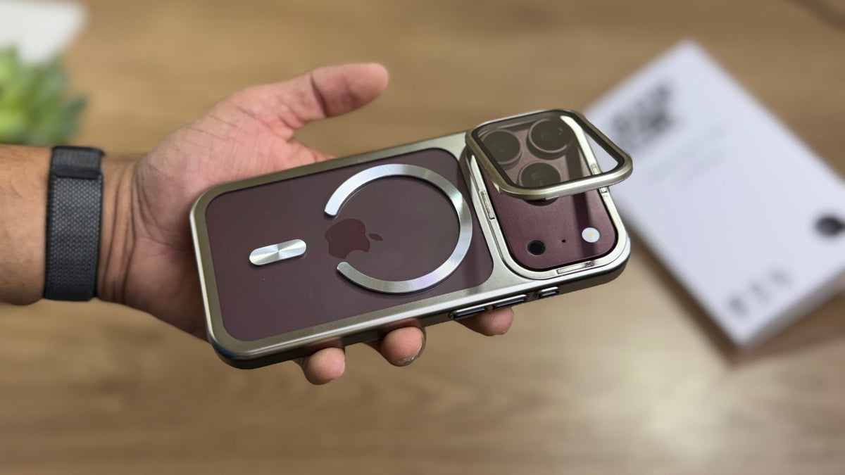 New Plating Anti Yellow Camera Kickstand Case for iPhone: Silver