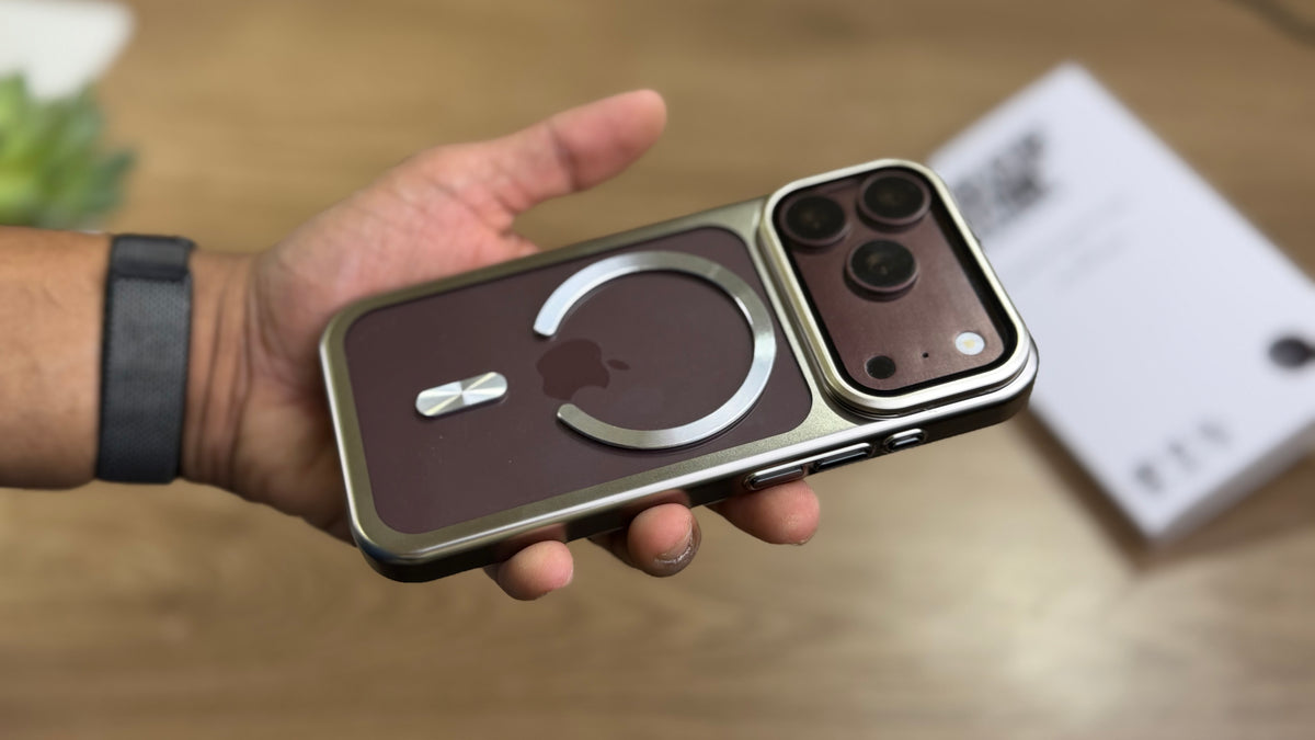 New Plating Anti Yellow Camera Kickstand Case for iPhone: Silver