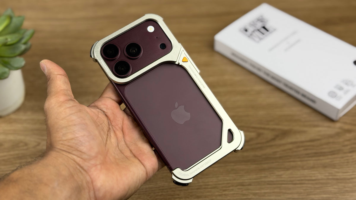 Oatsbaf AirFrame Metal Case for iPhone: Silver