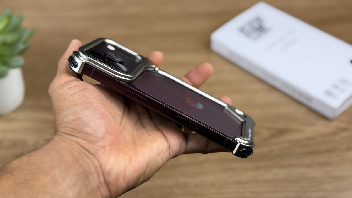 Oatsbaf AirFrame Metal Case for iPhone: Silver