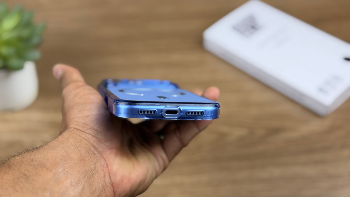 Textured MagSafe Anti-Yellow Case for iPhone: Glacier