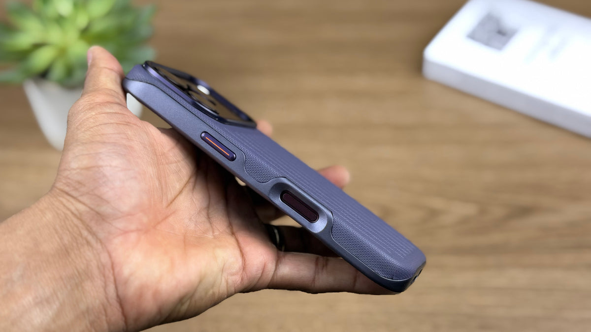 Corrugated PU Leather MagSafe Case for iPhone: Purple
