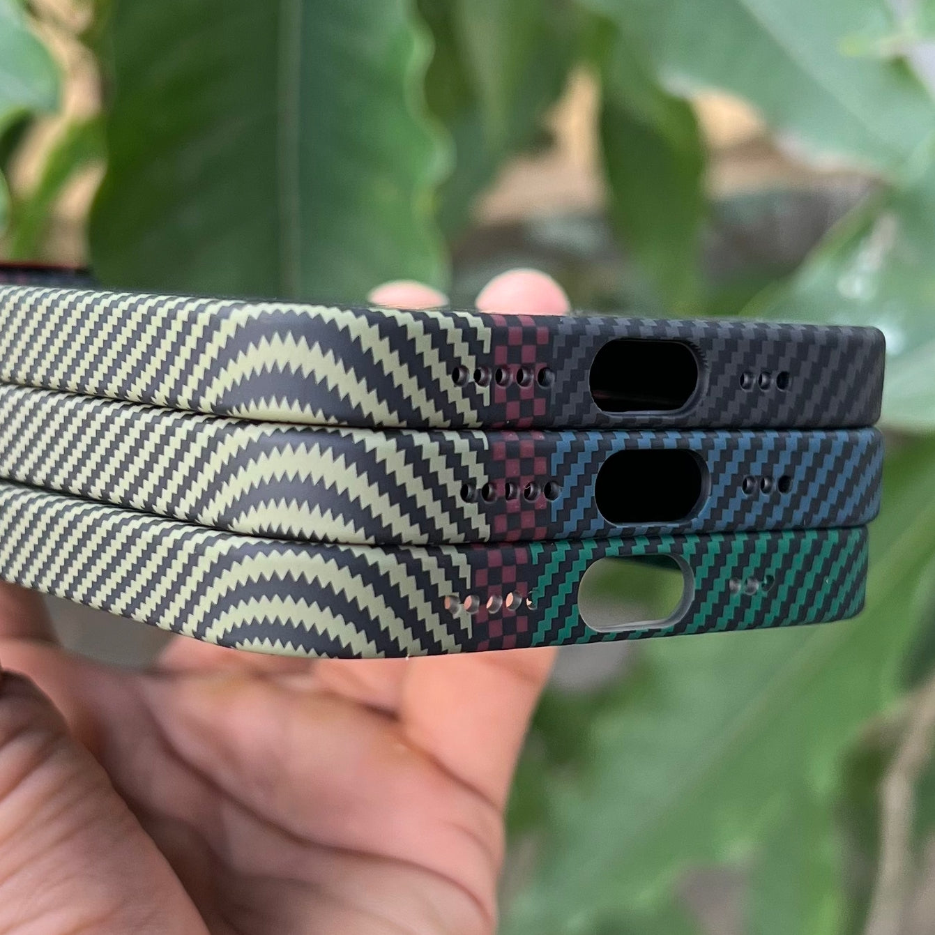 iPhone 15 Pro Cover: Real Aramid Carbon Fiber Three Color Kevilar Case