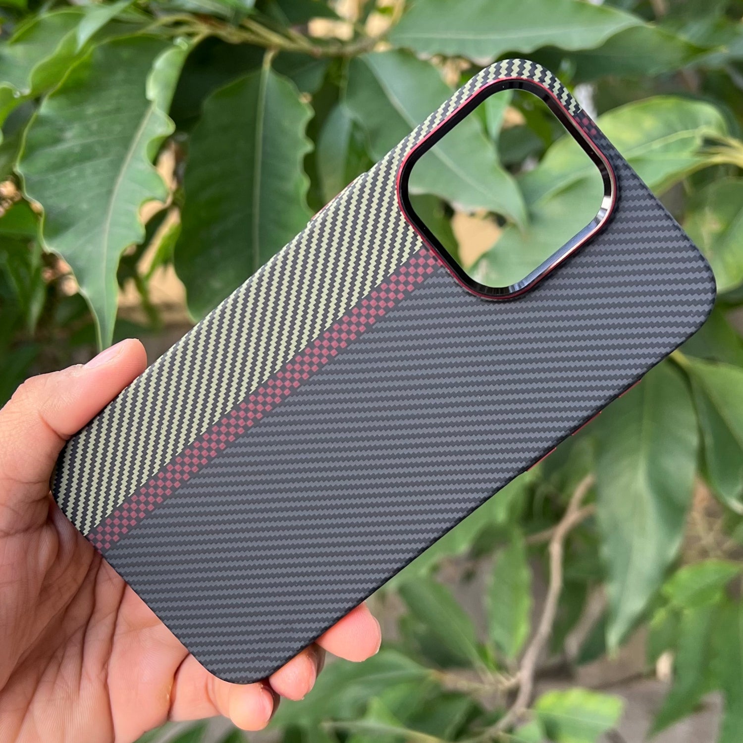 iPhone 15 Pro Cover: Real Aramid Carbon Fiber Three Color Kevilar Case