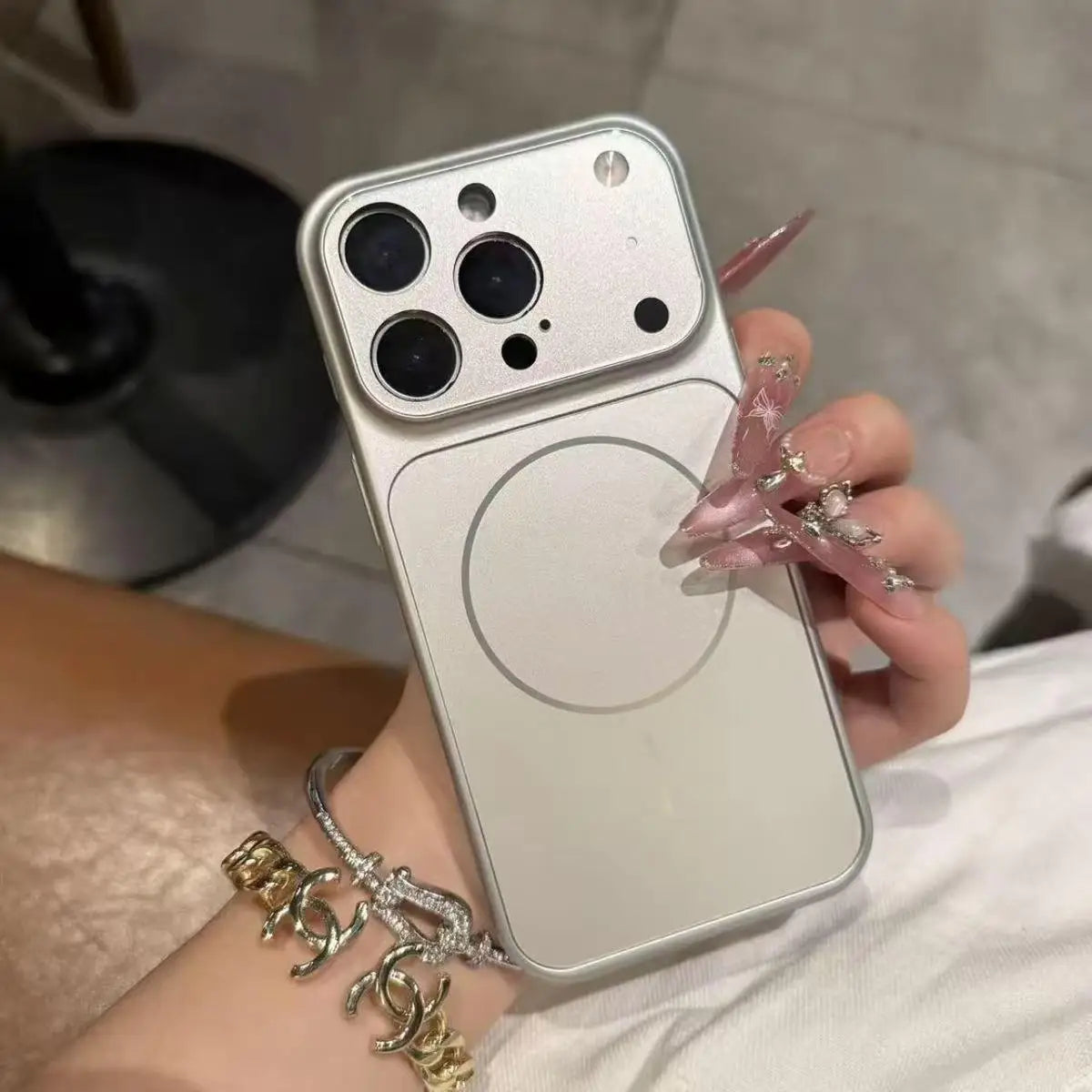 iPhone 15 / 16 Pro / Max Converter Case to iPhone 17 Pro / Max