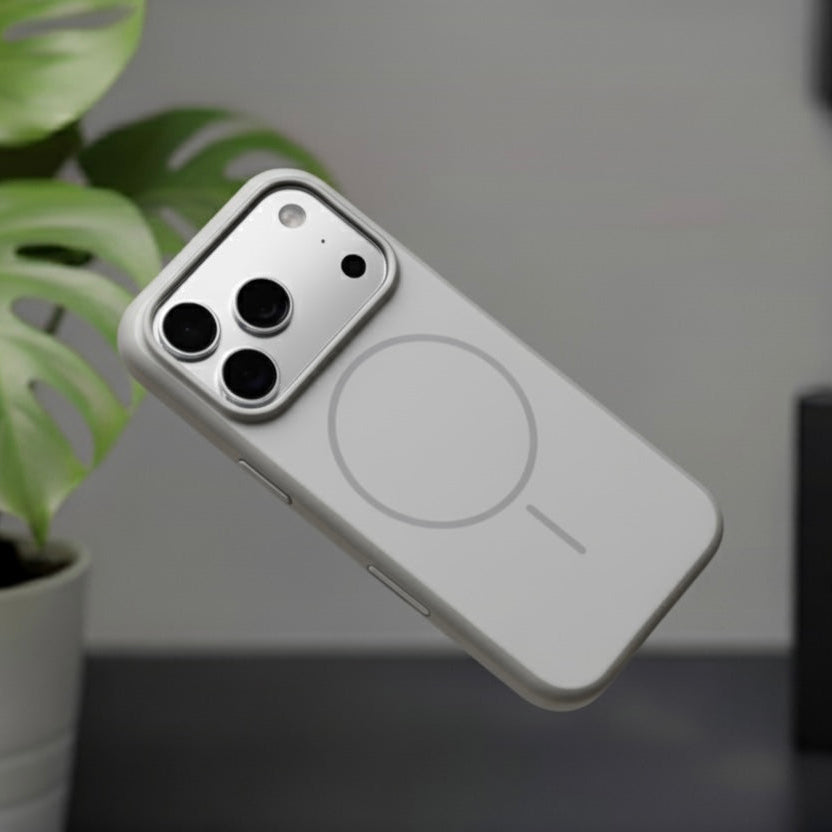 iPhone 17 Series: Silicone MagSafe Case / Cover
