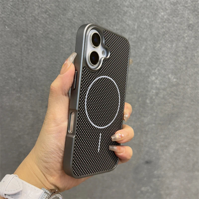 iPhone 17 Series: Carbon Defence MagSafe Case